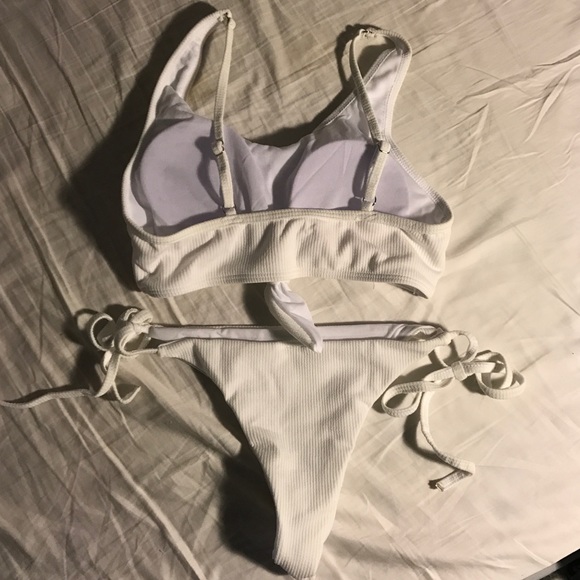 White Ribbed Bikini - Picture 2 of 4